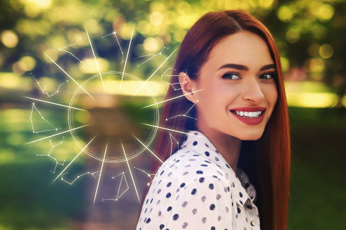 Astrologie - Die Kunst, das Unsichtbare zu deuten: Foto: © New_Africa / AdobeStock / #1381617332